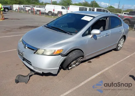 2008 Honda Civic Lx z USA, uszkodzony, nr VIN 1HGFA16568L038523
